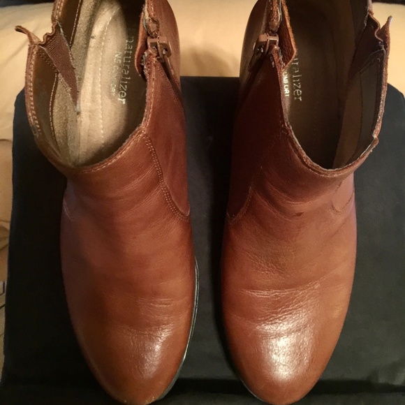 Boots - Picture 7 of 10